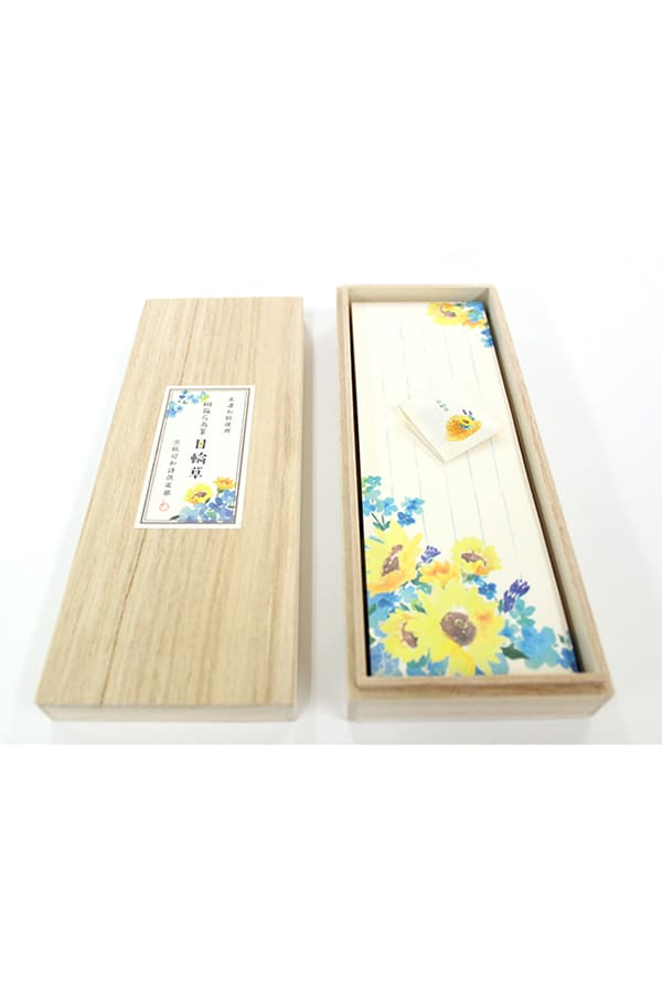 新品未使用 紅花屏風 ミニ屏風 2点 桐箱入り 骨董 日本 お土産 京都 東京 新品未使用 紅花屏風 ミニ屏風 2点 桐箱入り 骨董 日本 お土産 京都